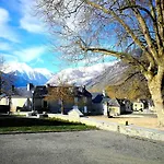 Vakantiehuis Maison De Charme A Guchan Avec Vue Sur La Montagne Et Jacuzzi *