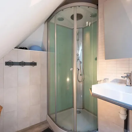 Ferienhaus Maison De Charme A Guchan Avec Vue Sur La Montagne Et Jacuzzi Guchen