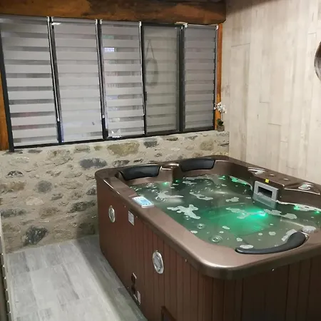 Maison De Charme A Guchan Avec Vue Sur La Montagne Et Jacuzzi Guchen